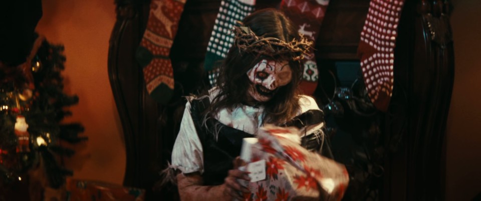Terrifier.3.2024.Bluray.1080p.DTS-HDMA5.1.x265.10bit-CHD.mkv_20241219_095628.028.jpg
