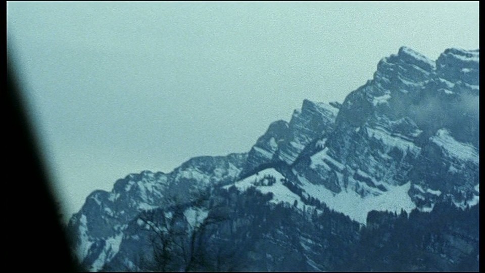 Fraulein.2006.1080p.Bluray.REMUX.AVC.DTS-HDMA5.1-CHD.mkv_20250102_194043.337.jpg
