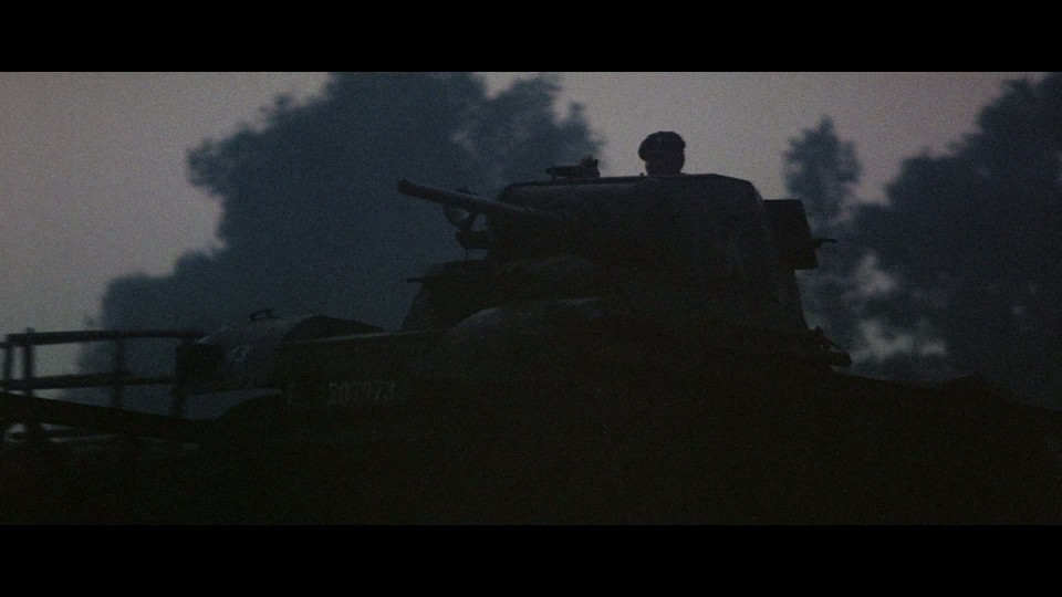 A.Bridge.Too.Far.1977.Bluray.1080p.iPad.AAC2.0.x264-CHDPAD.mp4_20250103_212913.458.jpg