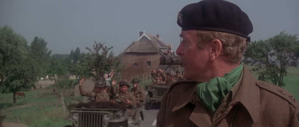 A.Bridge.Too.Far.1977.Bluray.1080p.DTS-HDMA5.1.x264-CHD.mkv_20250104_001449.774.jpg