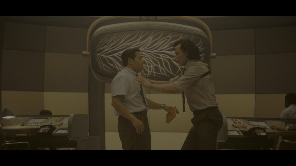 Loki.S02E01.2023.2160p.UHD.Bluray.REMUX.DoVi.HDR.HEVC.TrueHD7.1-CHD.mkv_20250416_161340.155.jpg