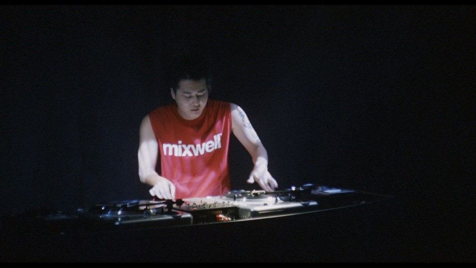 Takeshis.2005.REMUX.Bluray.1080p.AVC.DTS-HDMA5.1-CHD.mkv_20250424_212705.467.jpg