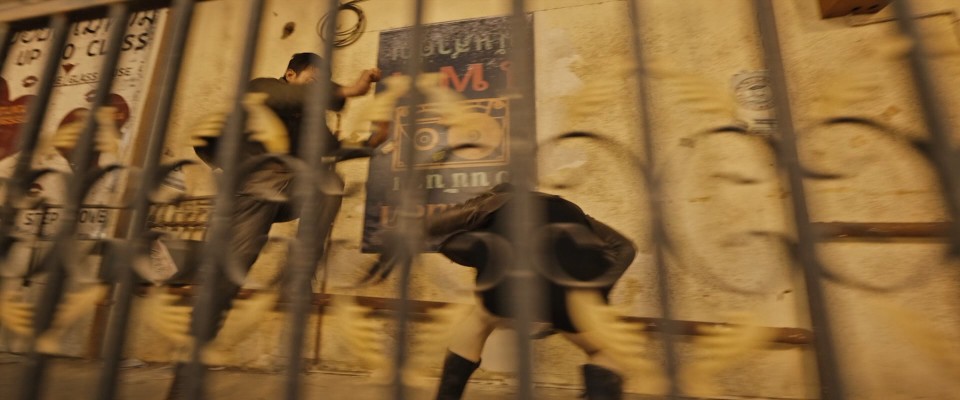 Striking.Rescue.2024.Bluray.1080p.DTS-HDMA5.1.x264-CHD.mkv_20250509_003506.202.jpg