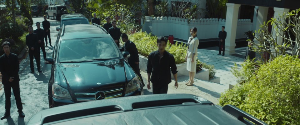 Striking.Rescue.2024.Bluray.1080p.DTS-HDMA5.1.x265.10bit-CHD.mkv_20250509_003520.555.jpg