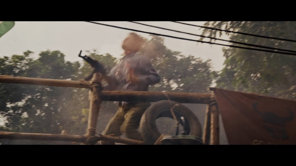 Striking.Rescue.2024.Bluray.1080p.iPad.AAC2.0.x264-CHDPAD.mp4_20250509_003547.353.jpg