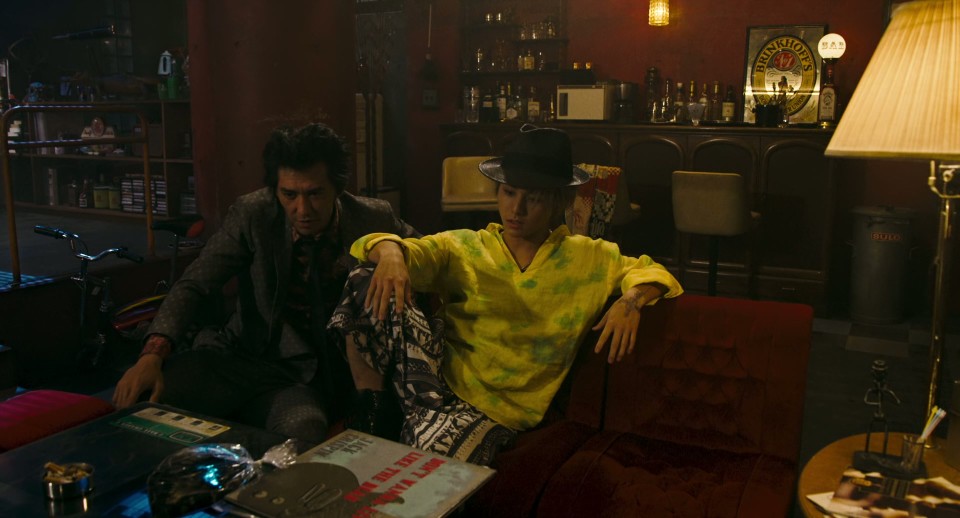 Grasshopper.2015.Bluray.1080p.DTS-HDMA5.1.x264-CHD.mkv_20250510_072355.647.jpg