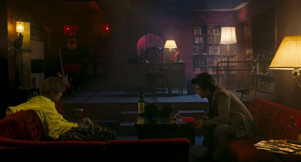 Grasshopper.2015.Bluray.1080p.DTS-HDMA5.1.x264-CHD.mkv_20250510_072400.817.jpg