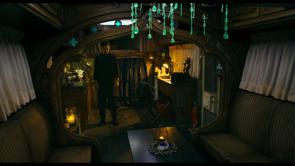 Grasshopper.2015.REMUX.Bluray.1080p.AVC.DTS-HDMA5.1-CHD.mkv_20250510_072018.028.jpg