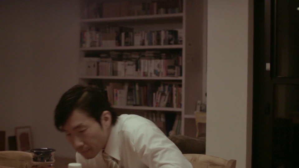 Happy.Hour.PART.1.2015.Bluray.1080p.iPad.AAC2.0.x264-CHDPAD.mp4_20250603_094054.456.jpg