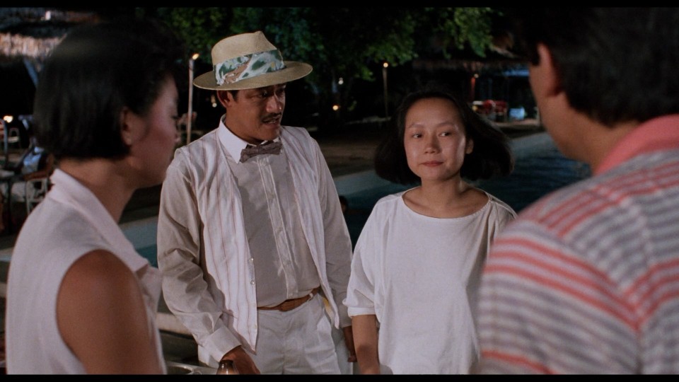 Seven.Lucky.Stars.1985.1080p.BluRay.REMUX.AVC.DTS-HDMA5.1-CHD.mkv_20250614_160657.639.jpg