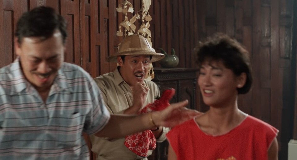 Seven.Lucky.Stars.1985.BluRay.1080p.DTS-HDMA5.1.x265.10bit-CHD.mkv_20250614_222409.511.jpg