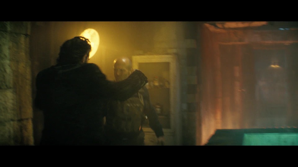 A.Working.Man.2025.BluRay.1080p.iPad.AAC2.0.x264-CHDPAD.mp4_20250615_212836.749.jpg