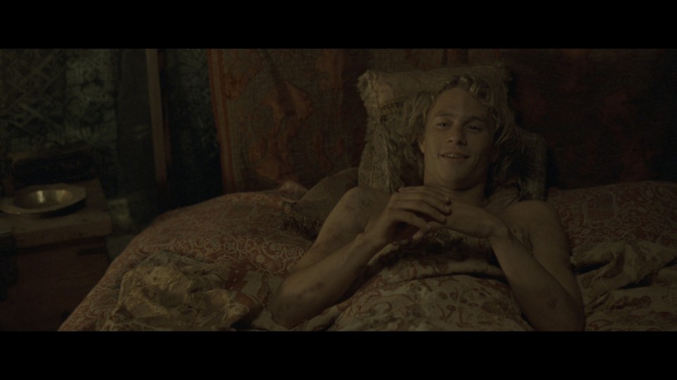 A.Knights.Tale.2001.2160p.UHD.BluRay.REMUX.DoVi.HDR.HEVC.TrueHD7.1-CHD.mkv_20250616_212027.509.jpg