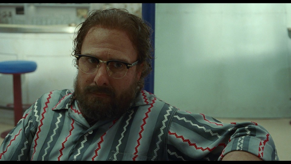 Queer.2024.1080p.BluRay.REMUX.AVC.TrueHD7.1-CHD.mkv_20250616_131447.216.jpg