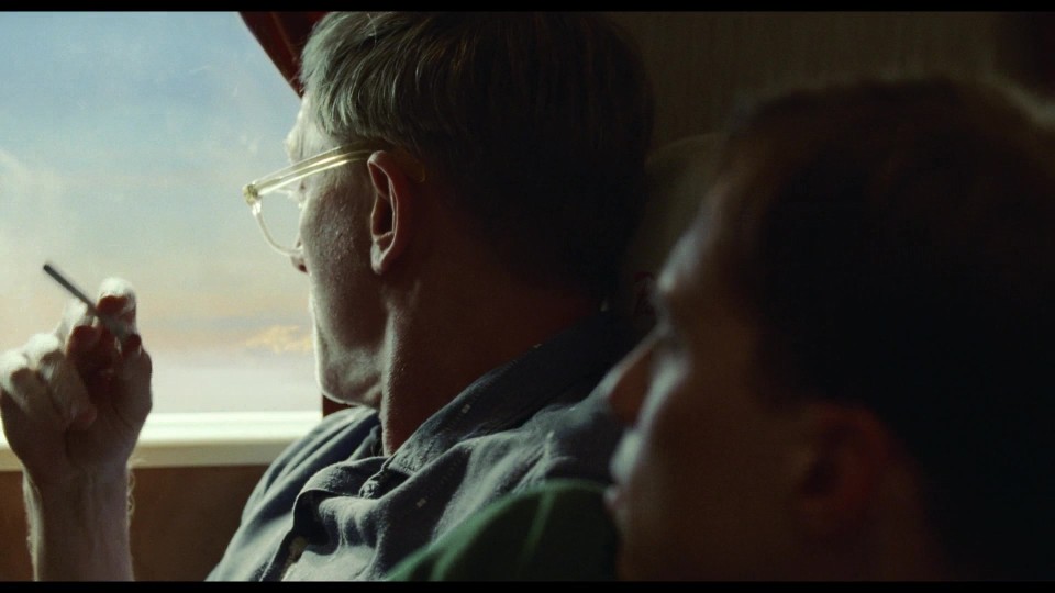 Queer.2024.BluRay.1080p.iPad.AAC2.0.x264-CHDPAD.mp4_20250616_131459.317.jpg