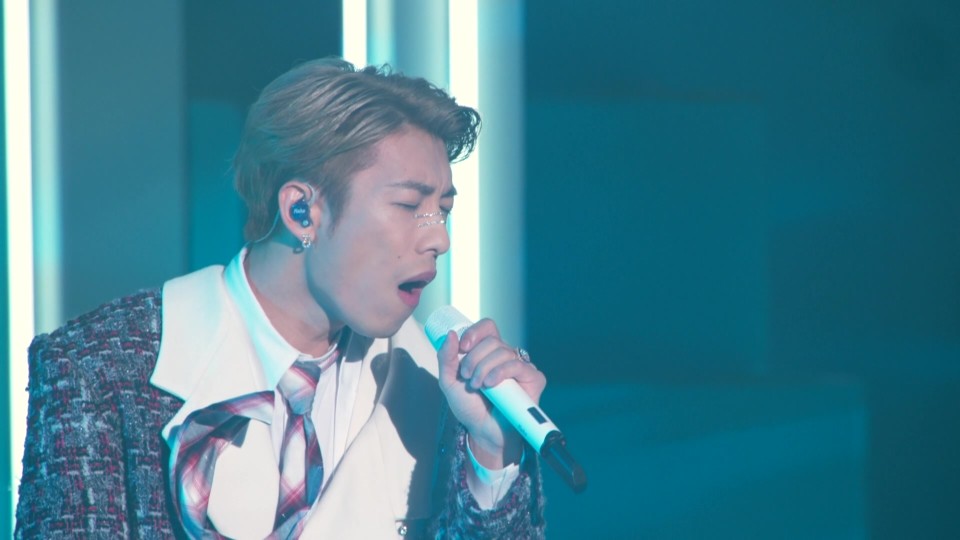 Hung.Kaho.Live.2024.D1.1080i.BluRay.REMUX.AVC.TrueHD7.1-CHD.mkv_20250617_120333.150.jpg