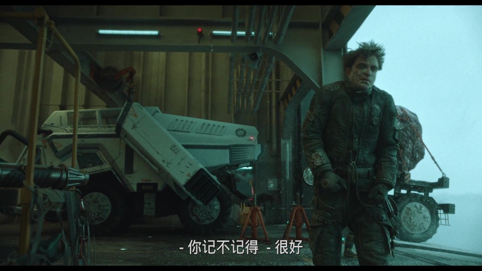 Mickey.17.2025.V2.BluRay.1080p.iPad.AAC2.0.x264-CHDPAD.mp4_20250617_235119.086.jpg