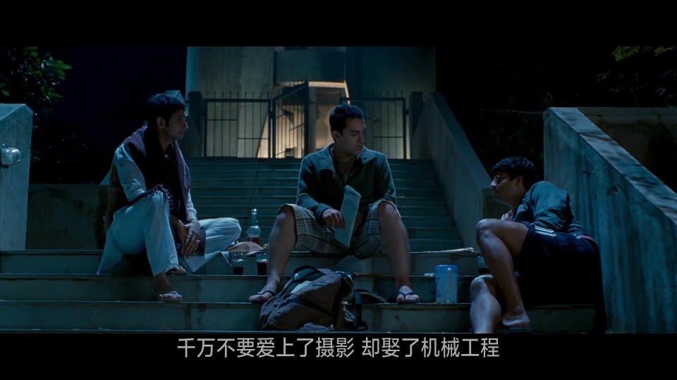 3.Idiots.2009.Bluray.1080p.iPad.AAC2.0.x264-CHDPAD.mp4_20250619_152314.620.jpg