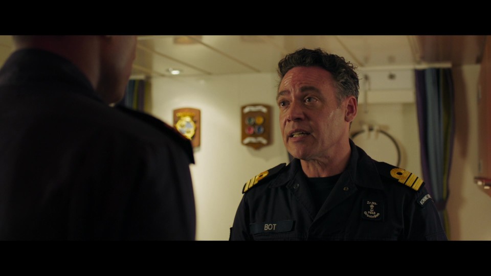 Invasion.2024.1080p.BluRay.REMUX.AVC.DTS-HDMA5.1-CHD.mkv_20250619_223543.366.jpg