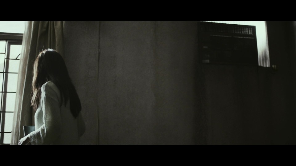 Them.Behind.the.Door.2024.BluRay.REMUX.AVC.TrueHD5.1-CHD.mkv_20250621_061720.604.jpg