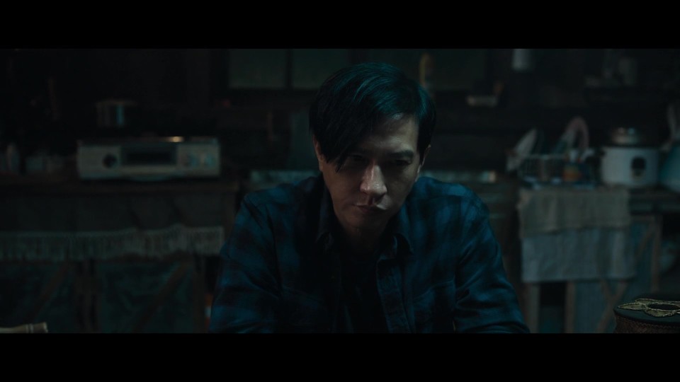 Wolf.Hiding.2023.Bluray.1080p.iPad.AAC2.0.x264-CHDPAD.mp4_20250701_195840.938.jpg