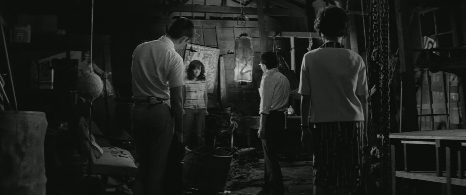 Wolves.Pigs.and.Men.1964.Bluray.1080p.LPCM.2.0.x264-CHD.mkv_20250721_182149.061.jpg