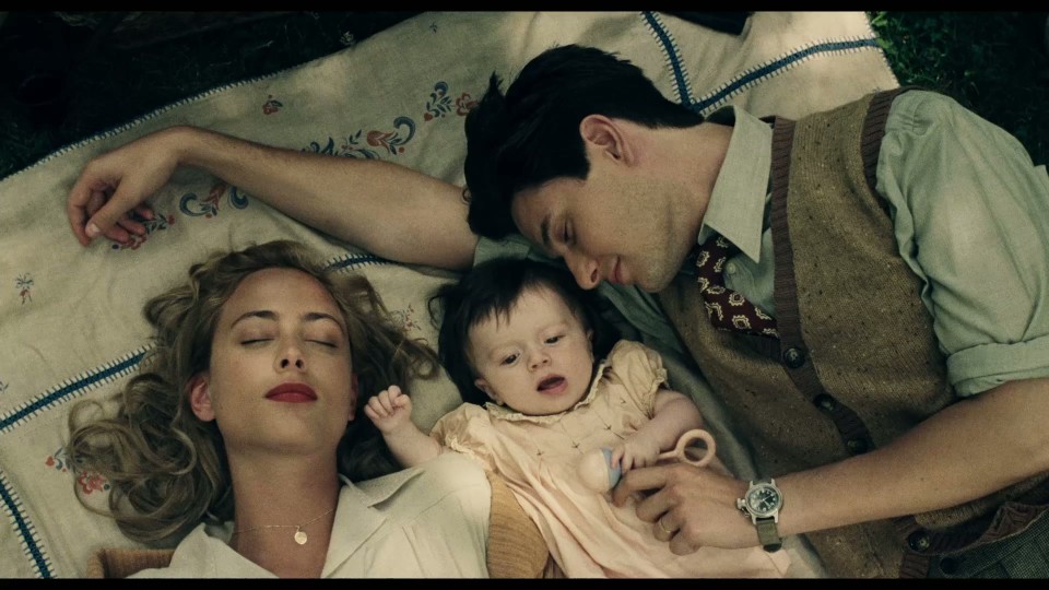 The.Words.2012.Bluray.1080p.iPad.AAC2.0.x264-CHDPAD.mp4_20250731_174322.942.jpg