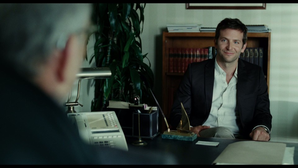 The.Words.2012.REMUX.Bluray.1080p.AVC.TrueHD5.1-CHD.mkv_20250731_173636.100.jpg